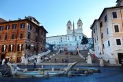 Piazza di Spagna a Španělské schody