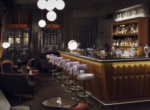Pulitzer's bar