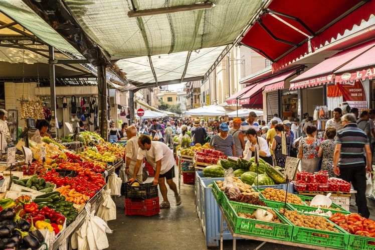 Trhy a tržiště v Římě