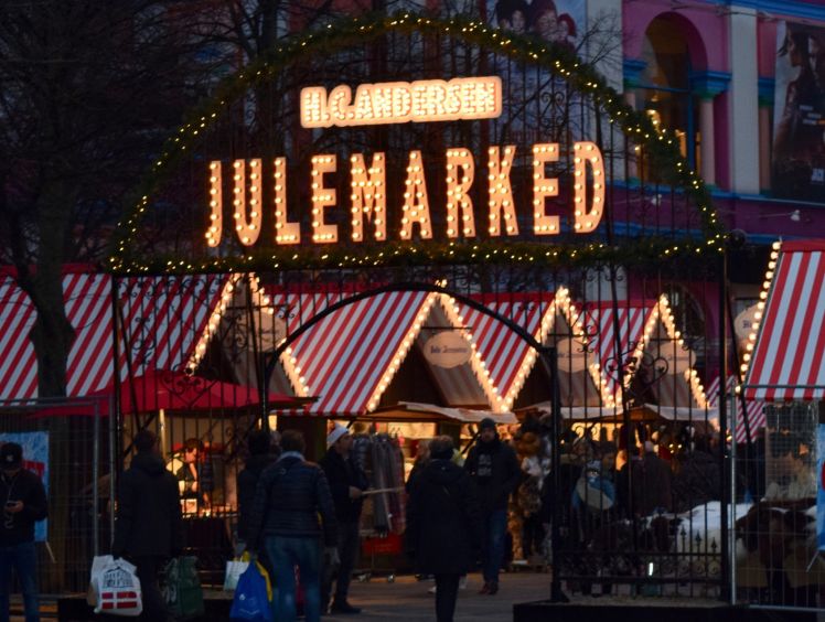 Hans Christian Andersen Christmas market v Kodani