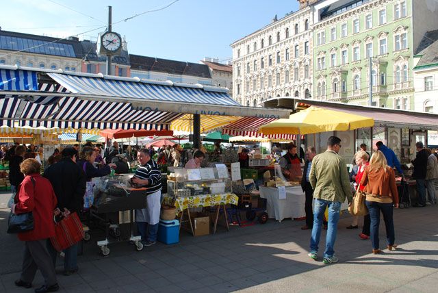 Karmelitermarkt