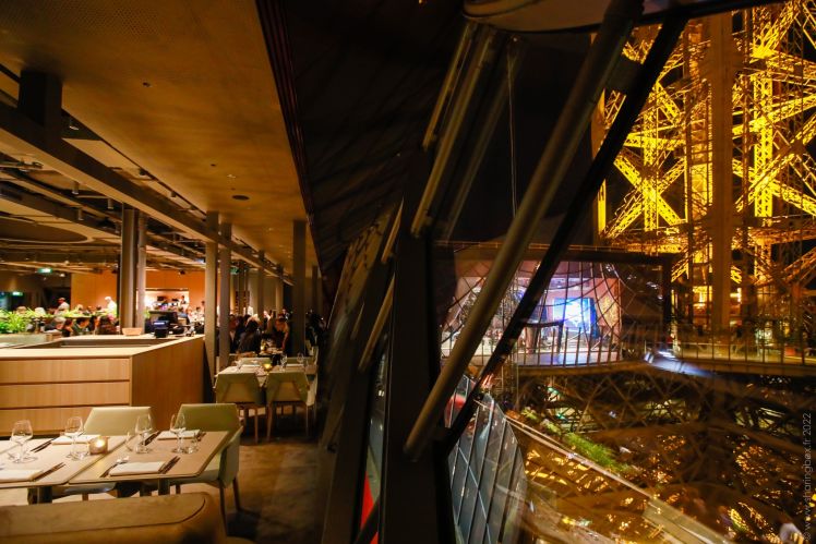 58 Tour Eiffel Restaurant v Paříži